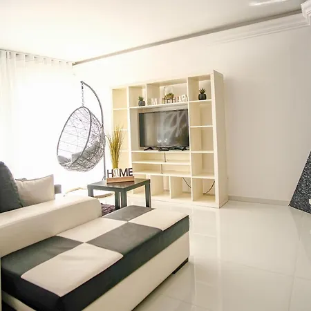 Otel Prestige Holidays Alojamentos *